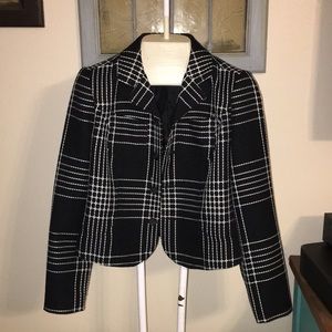 Christopher &Banks Petite black and white